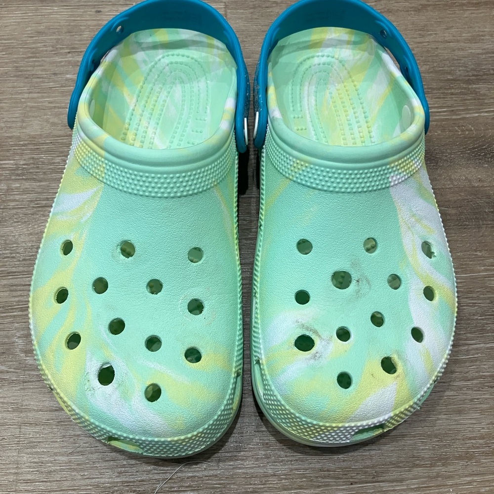 Crocs x Margaritaville clogs M10 W12